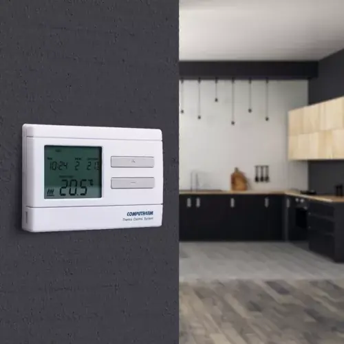 Azonnali szállítás | COMPUTHERM Q7 Programozható, digitális szobatermosztát